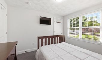 127 Sun Valley Dr, Cumberland, RI 02864