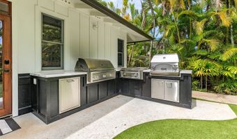 127 Mokumanu Dr, Kailua, HI 96734