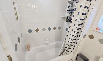 10 Sunapee Ct, Coventry, RI 02816