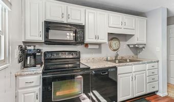 10265 Beaver Trl, Aurora, OH 44202