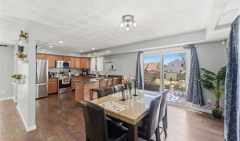 61 Metropolitan Ave, Cranston, RI 02920