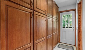 5310 Dorsett Dr, Madison, WI 53711