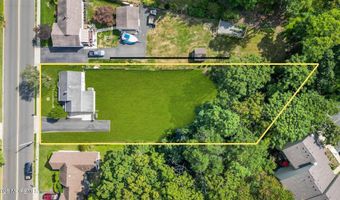 106 Van Brackle Rd, Aberdeen, NJ 07747