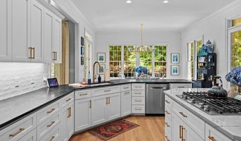 2550 Mountain Lake Rd, Asheboro, NC 27205