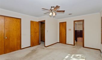 1208 Rapids St, Adel, IA 50003