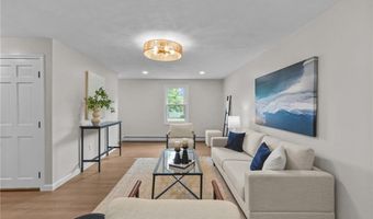 21 Hope Hill Ter, Cranston, RI 02921