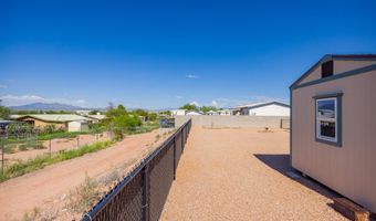 692 W Pony Express Ln, Benson, AZ 85602