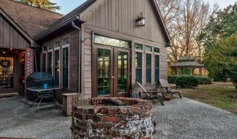 1670-1694 Church St, Appomattox, VA 24522