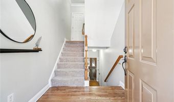 10090 Jones Bridge Rd 8, Alpharetta, GA 30022