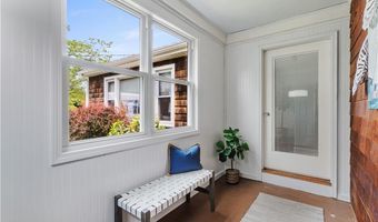 6 Ansonia Ave, Bristol, RI 02809
