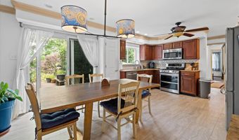 28 STATEN Dr, Hockessin, DE 19707