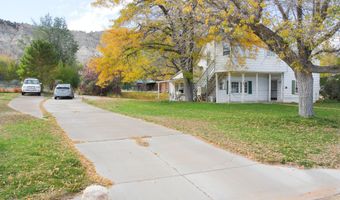 50 S Red Rock Dr, Cannonville, UT 84718