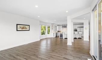 5636 Meadow Ln, Ann Arbor, MI 48105