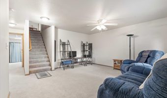 827 SW 46th St, Ankeny, IA 50023