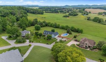 3054 Hawthorne St, Athens, TN 37303