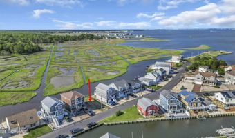 230 N Bay Dr, Bayville, NJ 08721