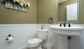 8 Alden Dr 8, Berlin, MA 01503