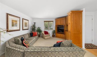 320 Westmoreland St D2, Narragansett, RI 02882