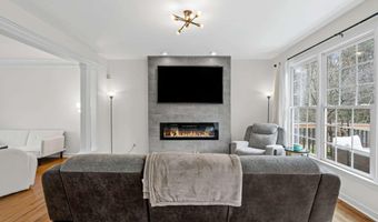 7260 Fawn Lake Dr, Alpharetta, GA 30005