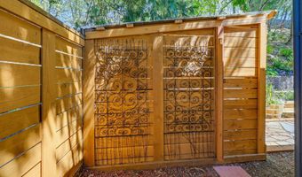 492 Herbert St, Ashland, OR 97520
