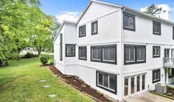 3999 Edmonton Ct, Ann Arbor, MI 48103