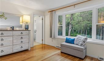 102 Windward Walk, North Kingstown, RI 02852