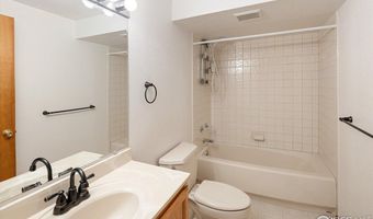 1660 Emerald St, Broomfield, CO 80020
