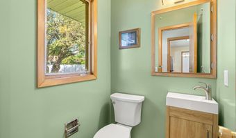 105 21st St NW, Austin, MN 55912