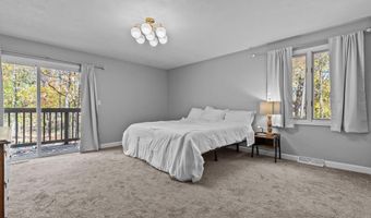 11 HILLTOP Ct, Appleton, WI 54914