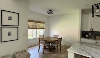 5661 Wooded Vly, Flowery Branch, GA 30542