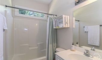 225 Camelot Dr, Athens, GA 30606