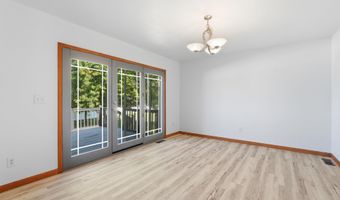 108 Pheasant Ave, Atkins, IA 52206