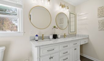 5080 Maryland Dr NW, Acworth, GA 30101