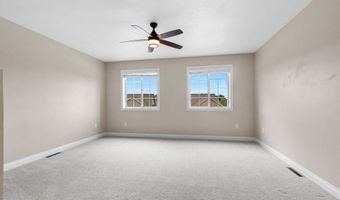 2354 E PLANK Cir B, Appleton, WI 54915