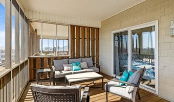 106 Willis Ave A, Atlantic Beach, NC 28512