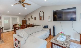 91 Curry Rd, Cranston, RI 02920