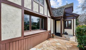 5735 BRADLEY Blvd, Bethesda, MD 20814