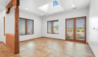 325 Braught Ln, Bosque Farms, NM 87068
