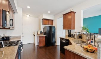 42227 CANARY GRASS Sq, Aldie, VA 20105