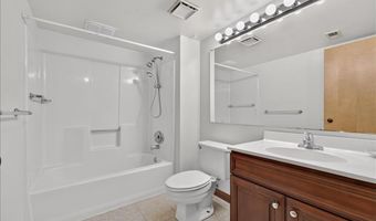 1315 Prospect Village Ln C, Ballwin, MO 63021
