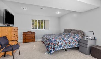 1126 N Vista Ln, Allegan, MI 49010