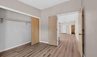 7804 Oakland Ave NE, Albuquerque, NM 87122