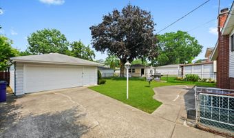 108 N May St, Addison, IL 60101