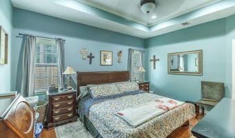 221 Cherrybark Ln, Brandon, MS 39047