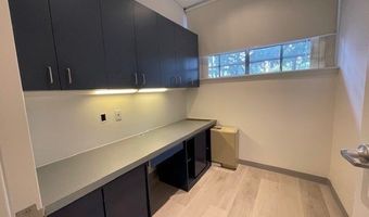 10 Hawthorne Place 106, Boston, MA 02114