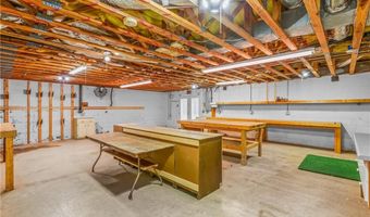 1320 Pratt Rd, Ararat, NC 27007