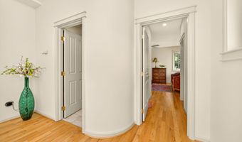 545 Ashland Creek Dr, Ashland, OR 97520