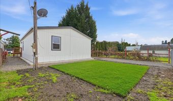20815 WALNUT St, Aurora, OR 97002