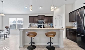 892 Coralberry Ln, Greenwood, IN 46143
