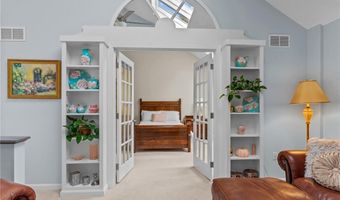 140 Pine Glen Dr, East Greenwich, RI 02818